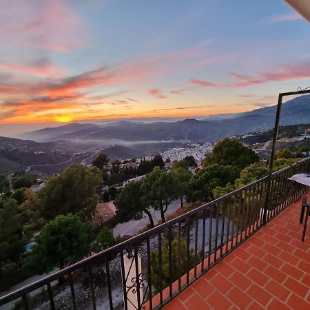 Lovely 2 Bed Apartment With Stunning Views & Pool 康佩塔 外观 照片