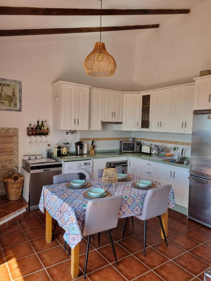 Lovely 2 Bed Apartment With Stunning Views & Pool 康佩塔 外观 照片